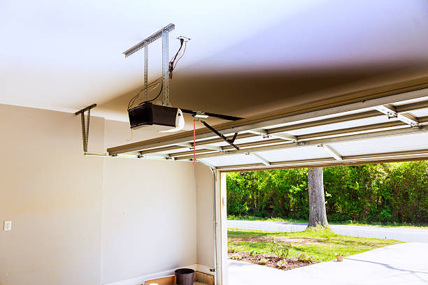 Top rated local Garage Door Roller Replacement specialists in Banning, CA